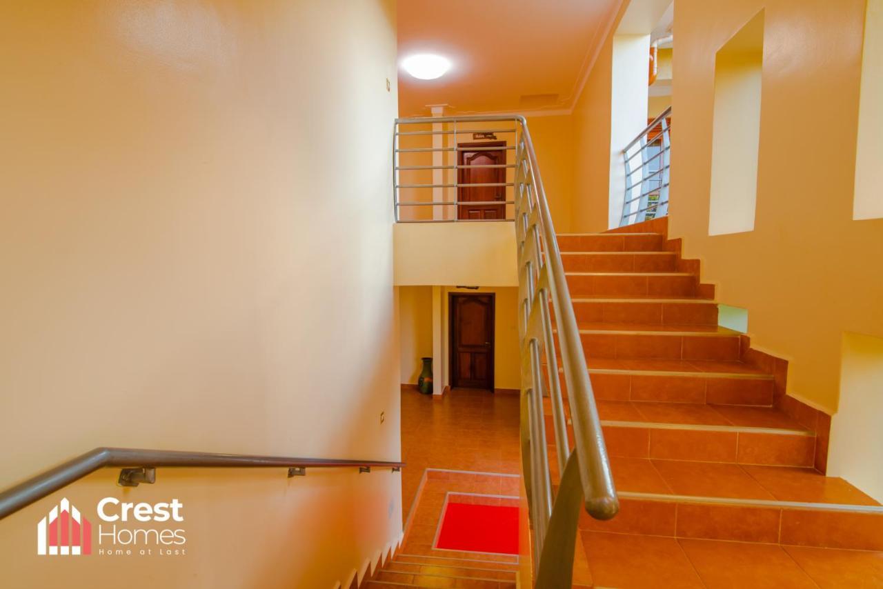 Crest Homes Uganda Kitende ภายนอก รูปภาพ